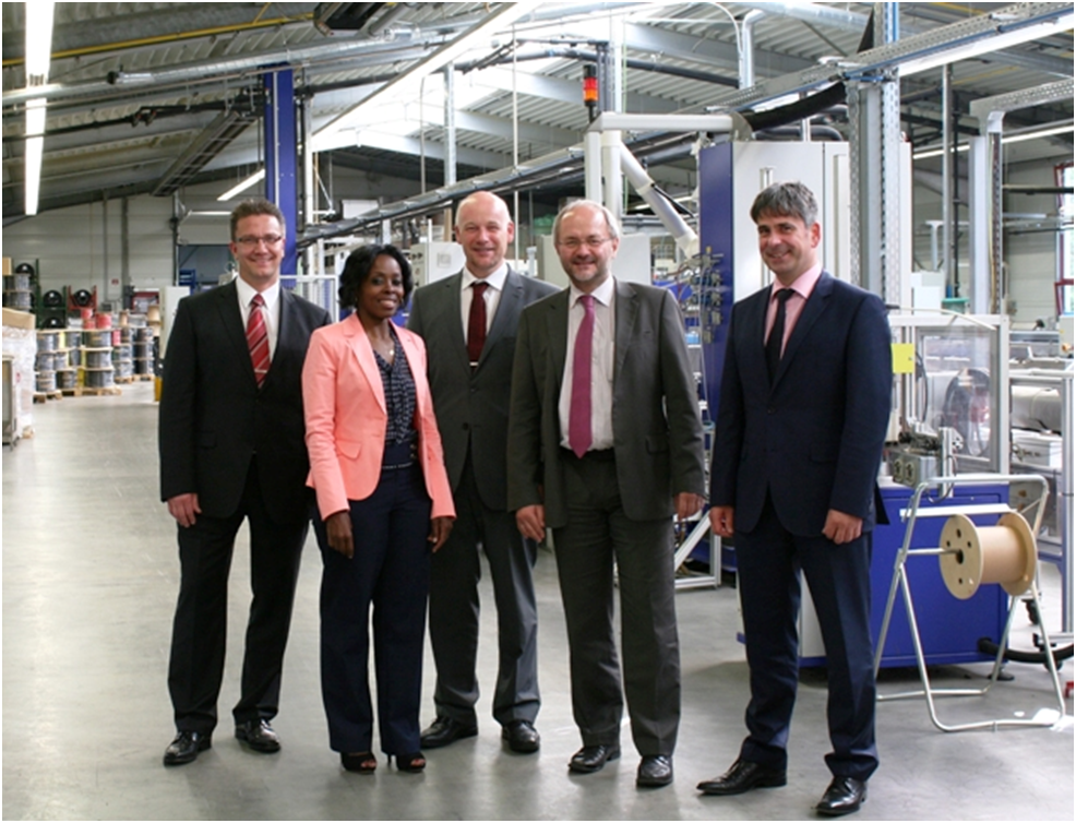 Ruandische Botschafterin zu Gast bei der eltherm GmbH in Burbach